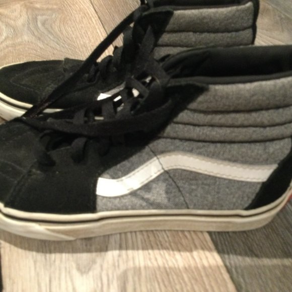 Black and Gray High-Top Vans - Picture 6 of 7